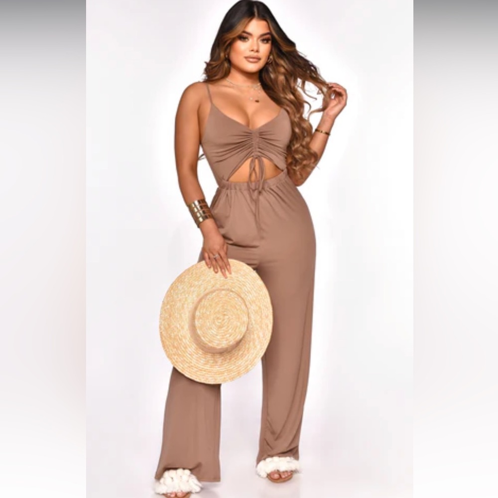 THE BOUTIQUE-THE BEST OF ME JUMPSUIT in TAUPE NWT SIZE LARGE
